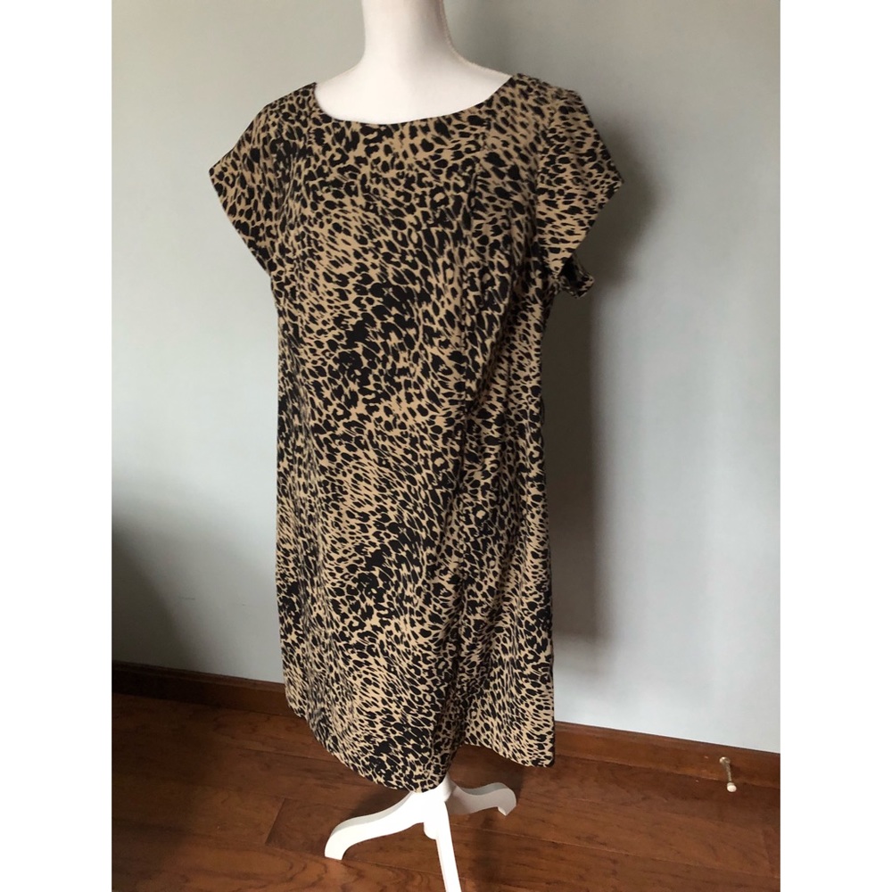 Animal Print Shift Dress / Size: 16